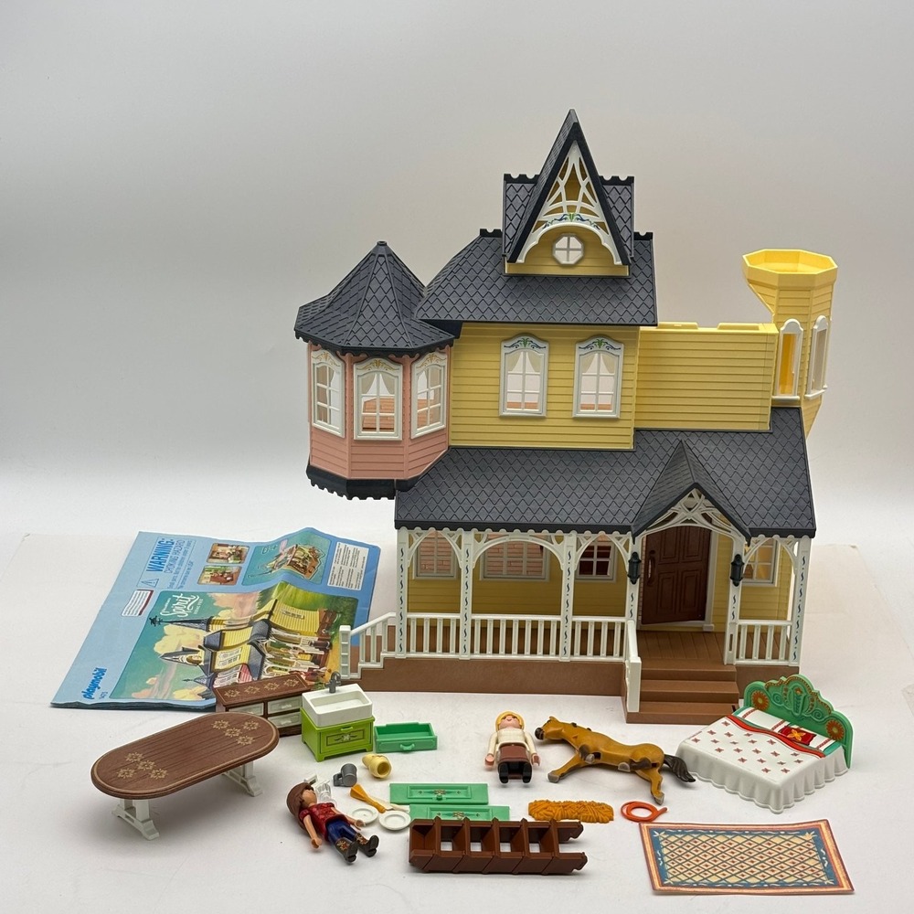 Playmobil 9475 Lucky's Happy Home Playset Spirit Riding Free Figures INCOMPLETE